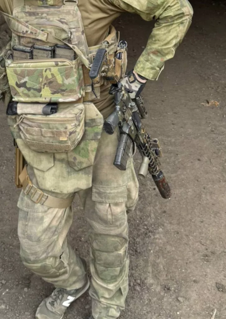 Украинские ДРГшники из ССО показали камуфляж перед боевым выходом