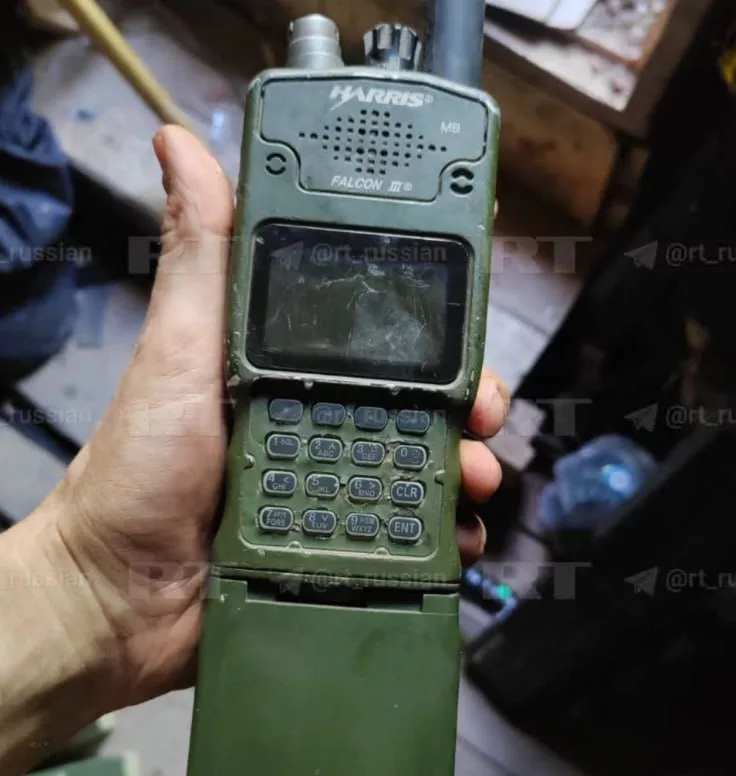 Боец с позывным Воин нашёл схрон раций ВСУ на Харьковском направлении. Это помогло ВС РФ перехватывать ценную информацию о планах противника