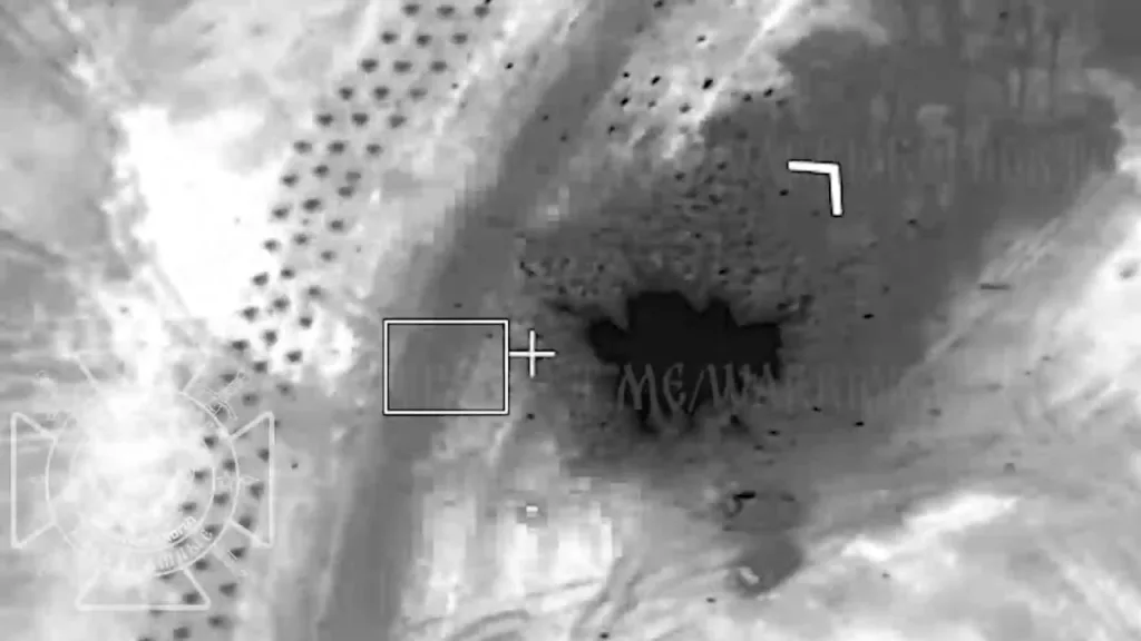 Точный прилет КАБ-20 в украинского солдата с борта БПЛА "Форпост-РУ", граница Сумской и Белгородской области