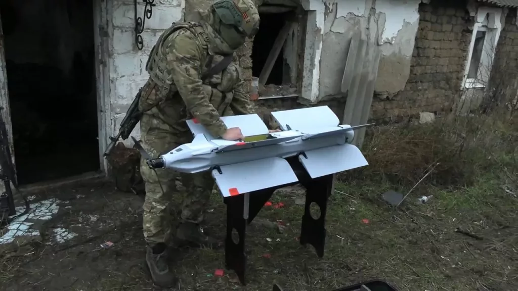 Боевая работа расчёта барражирующих боеприпасов «Изделие 52» семейства «Ланцет» группировки войск «Восток» на Южно-Донецком направлении