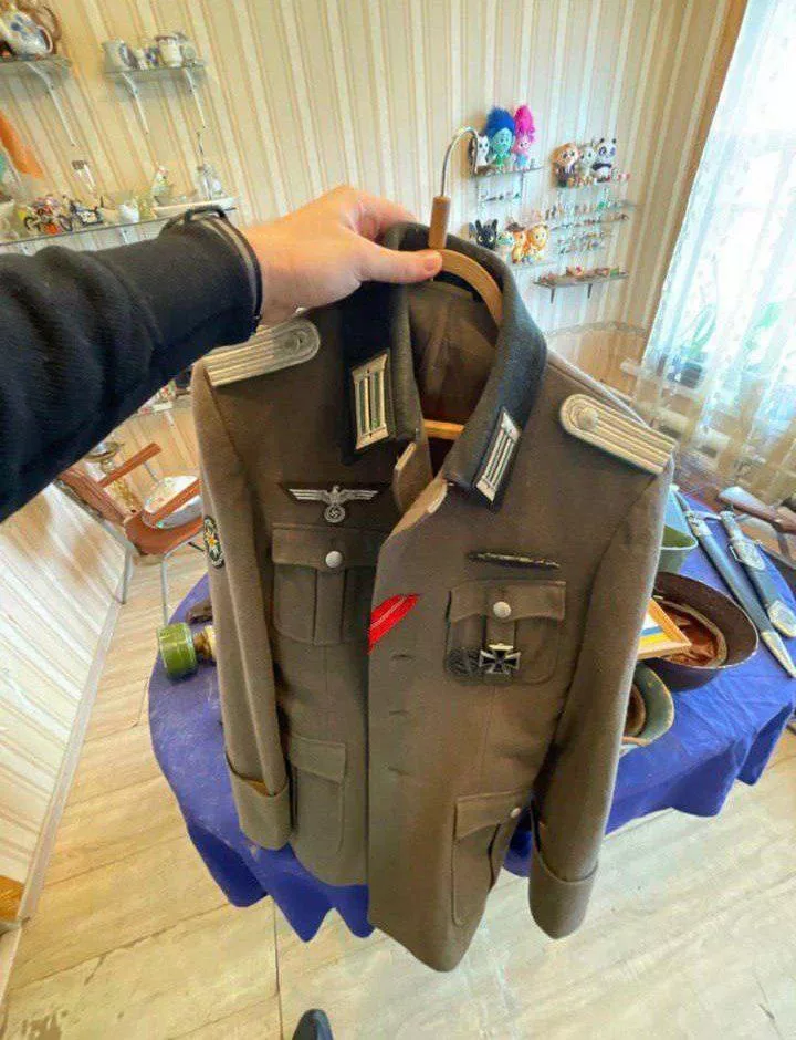 В Иваново, СК в рамках уголовного дела решили провести обыск у мужика подозреваемого в пособничестве ВСУ