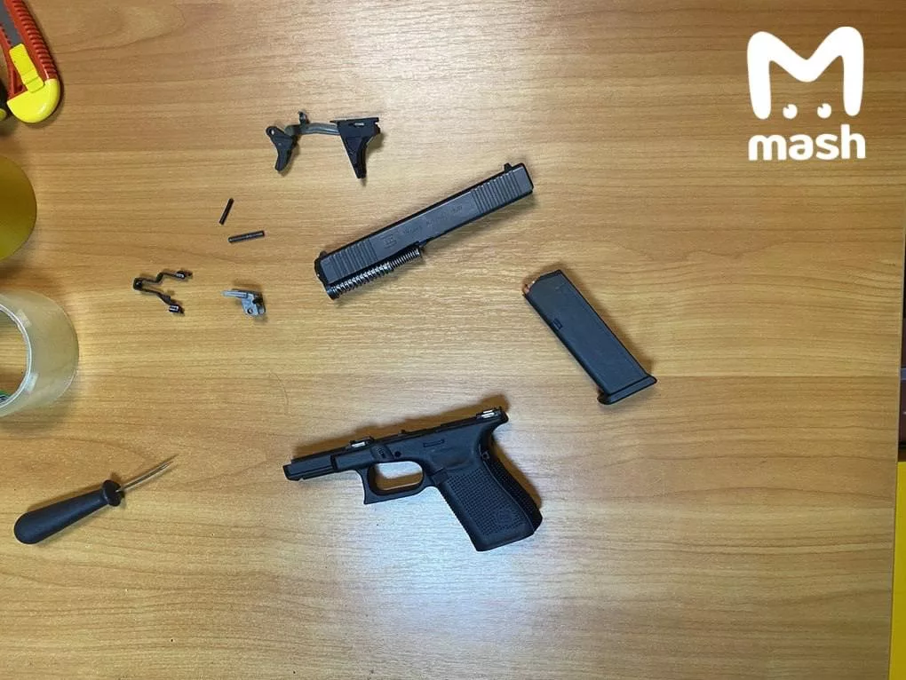 Ингушская группировка, стоящая за терактом в "Крокус сити холле", отправляла оружие из Таиланда в Россию в посылках со сковородками. Теперь же три участника канала контрабанды задержаны