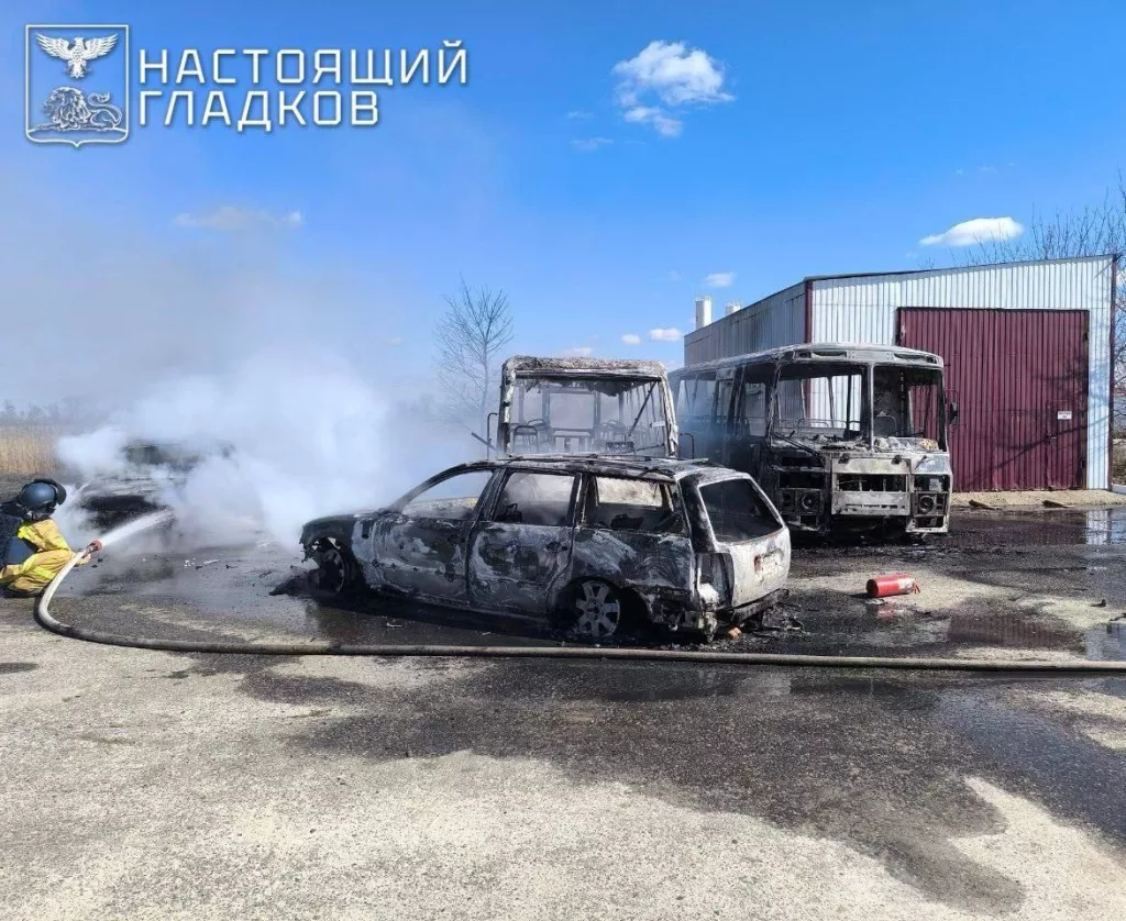 47 украинских БПЛА уничтожила/перехватила российская ПВО прошедшей ночью: 12 – над Воронежской обл., 11 – над Белгородской, 6 – над Ростовской, 4 – над Волгоградской, 3 – над Астраханской, и по одному – над Брянской, Курской и Самарской обл. Кроме того, 7 БПЛА сбиты над акваторией Черного моря и один – над Азовским морем