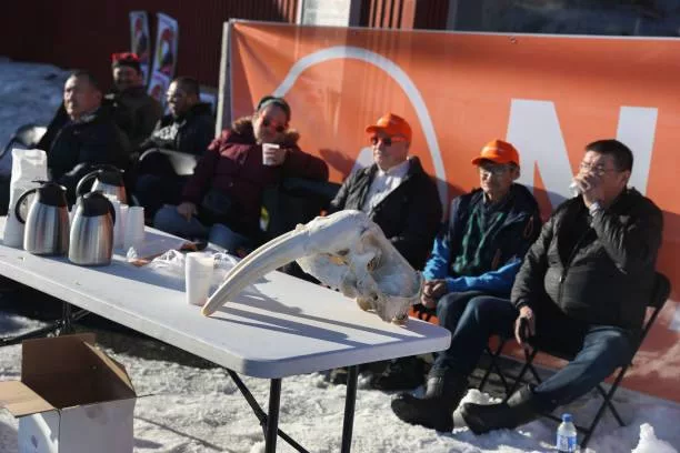 В Гренландии тем временем вчера прошли парламентские выборы. Накануне Трамп снова обратился к народу Гренландии и написал