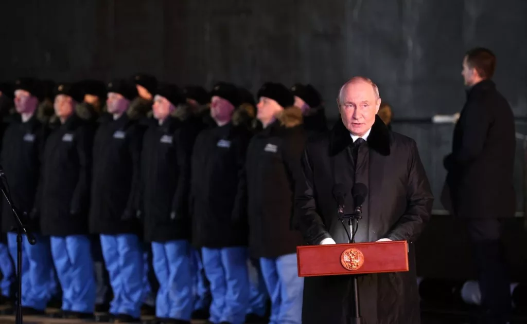 В Северодвинске состоялся спуск на воду атомного подводного крейсера «Пермь» проекта «Ясень-М», который станет первым штатным носителем крылатой гиперзвуковой ракеты «Циркон»