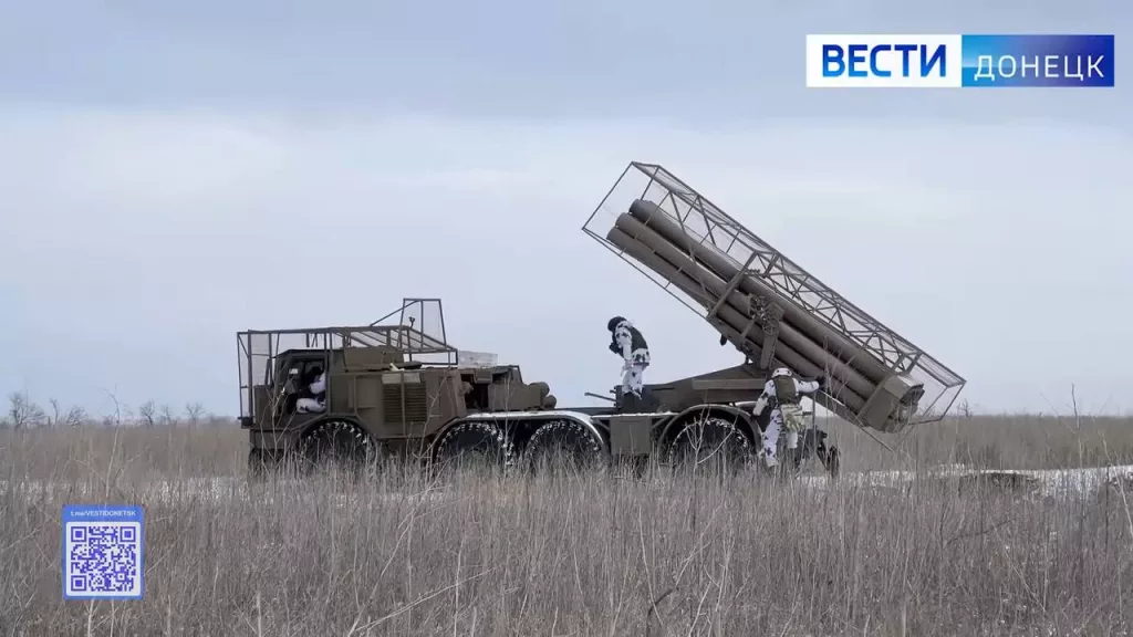 Боевая работа расчёта РСЗО 9К57 «Ураган» 1-й гвардейской танковой армии группировки войск «Запад»