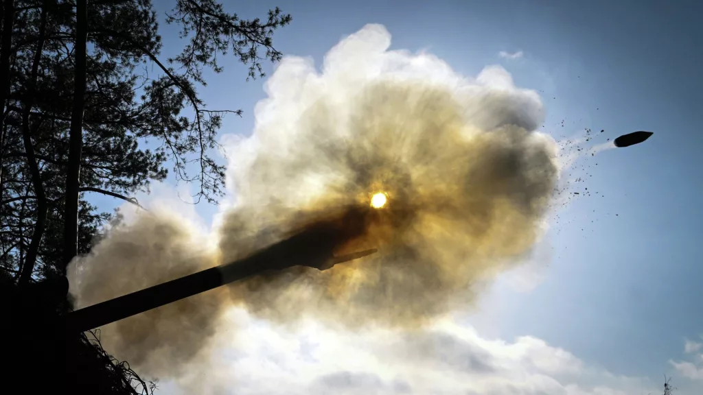 Любопытно, что как только группировка ВСУ начала завершать своё путешествие по Курской области, российская армия начала атаковать на других участках, например, в Запорожской области