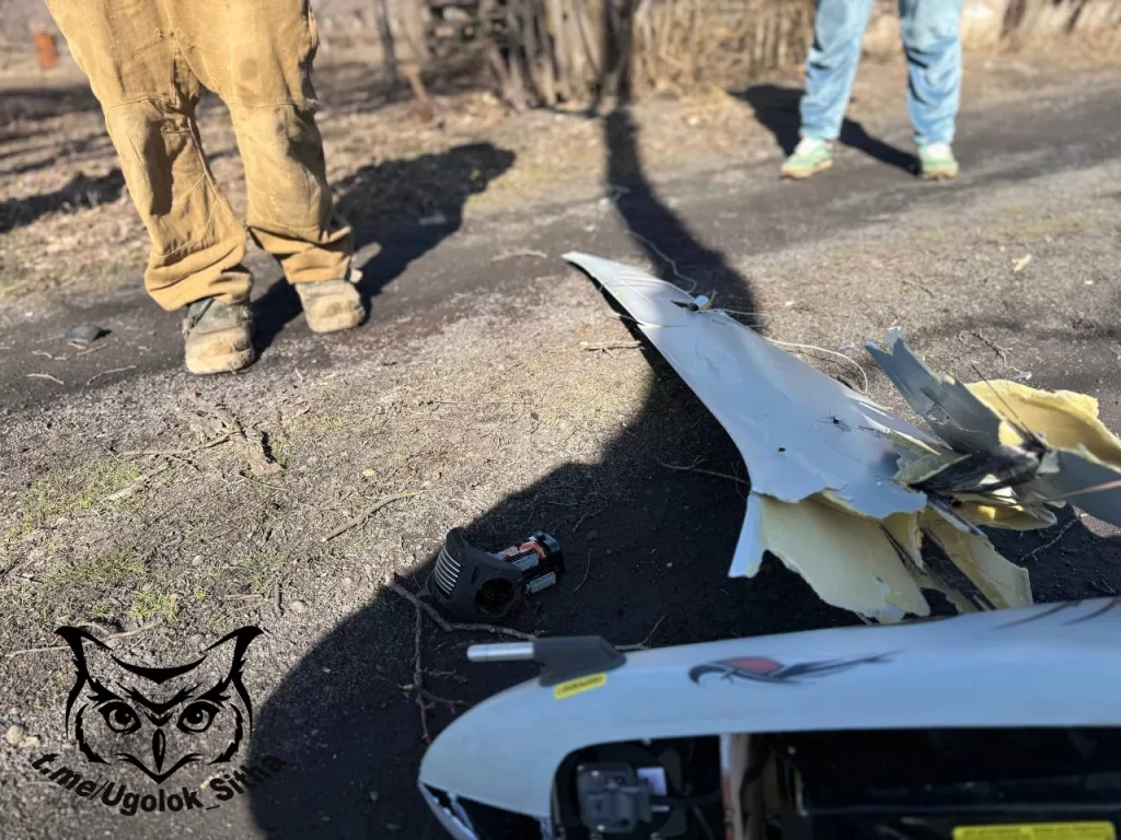 Над Ждановкой наше ПВО сбило модернизированный украинский БПЛА «Shark-M» (производства "Укрспецсистемс"), который в основном ведет поиск целей для РСЗО Хаймарс или ударных дронов типа Рам-2