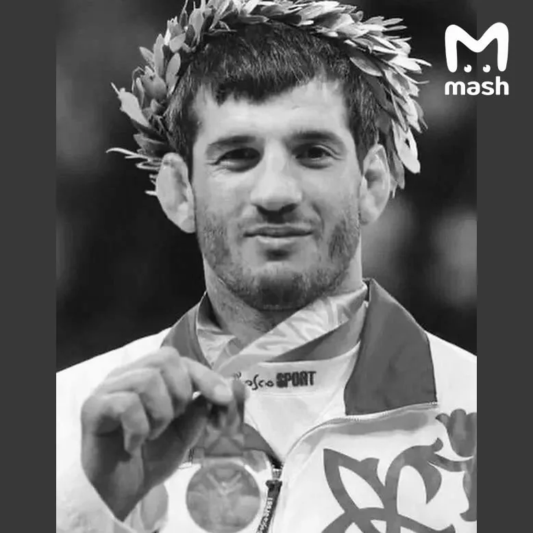 Легендарный российский борец Бувайсар Сайтиев умер в Москве. Ему было 49 лет