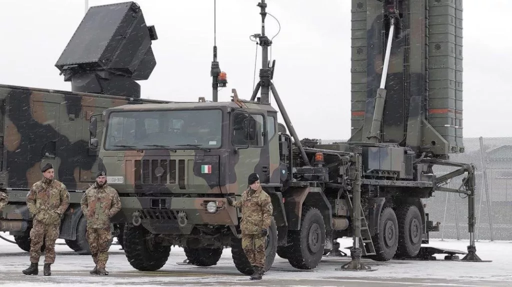 Разрыв в ПВО: Украина и Европа экстренно ищут замену американским ракетам