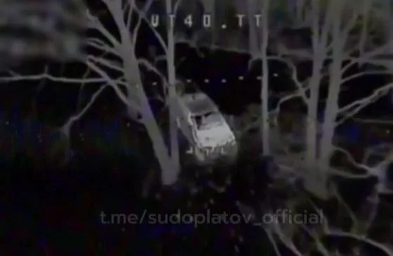 Расчёт группы Антагониста работает FPV-дронами "ВТ-40" по технике ВСУ