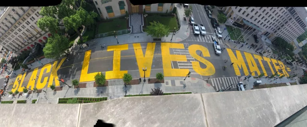 Конец эпохи? BLM стирают с улиц Вашингтона