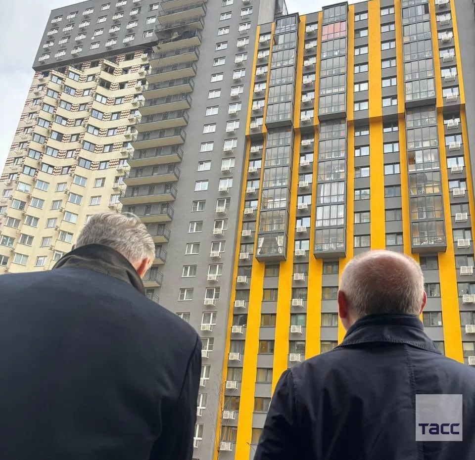 Делегации ОБСЕ показали последствия атаки украинских дронов в Видном