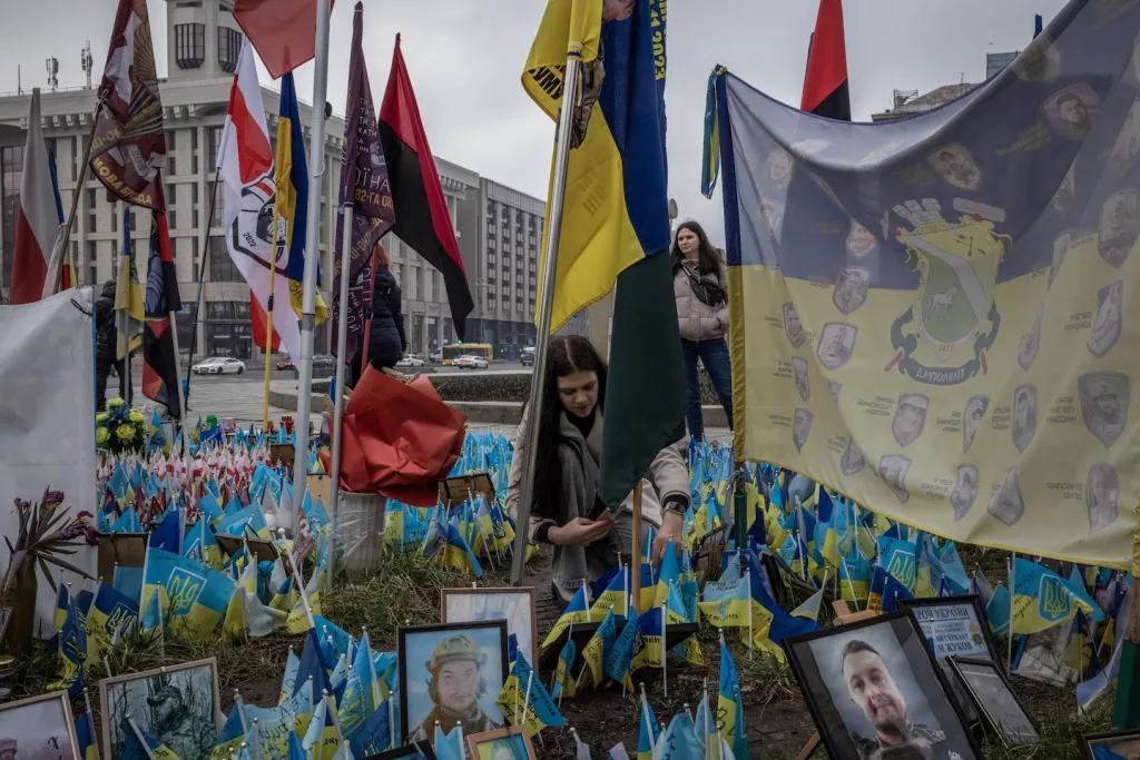 Перемирие и возобновление помощи Украине: надежды в Киеве, гнев в Москве