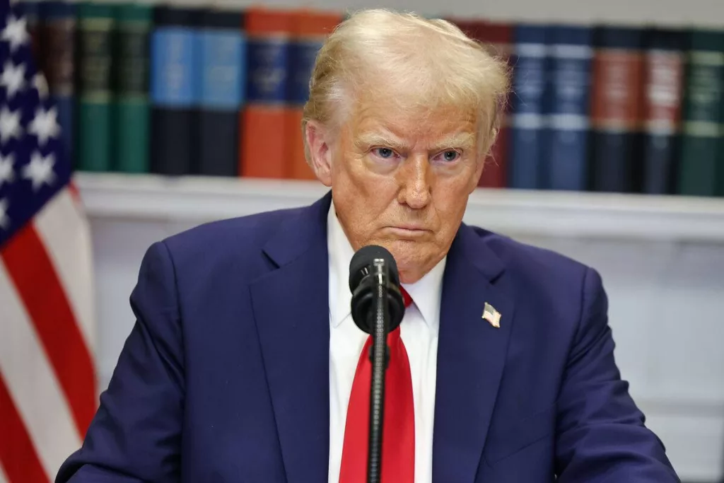 Представители США уже едут в Россию для обсуждения конфликта на Украине, заявил Трамп