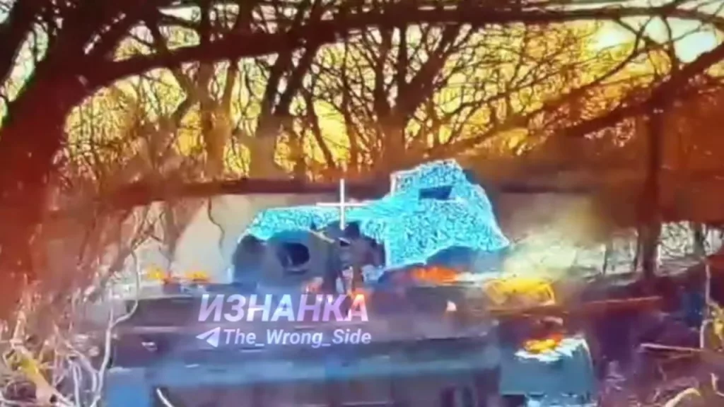 Уничтожение/поражение двух 122-мм САУ 2С1 "Гвоздика" и 152-мм САУ 2С3 "Акация" ВСУ на Купянском направлении