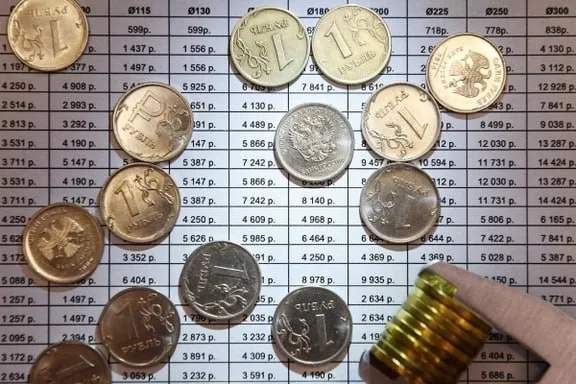 В Госдуме предложили повысить НДФЛ для сверхбогатых до 35%