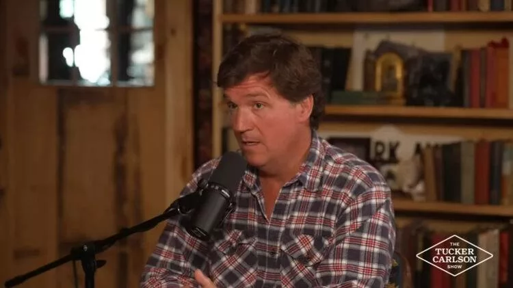 Такер Карлсон призвал США не платить чиновникам в Украине, работающим на "антихристианского" Зеленского