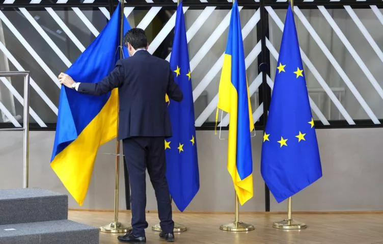 ЕС не намерен принимать условия России по Украине