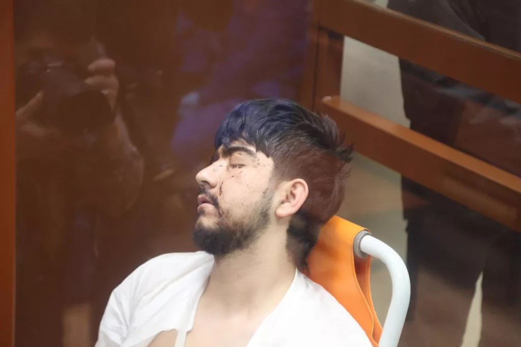 Террористы из «Крокуса» изучали возможность теракта на Красной площади, в московской синагоге и ТЦ «МЕГА Белая Дача», сообщил РИА Новости адвокат одного из обвиняемых Олег Власов