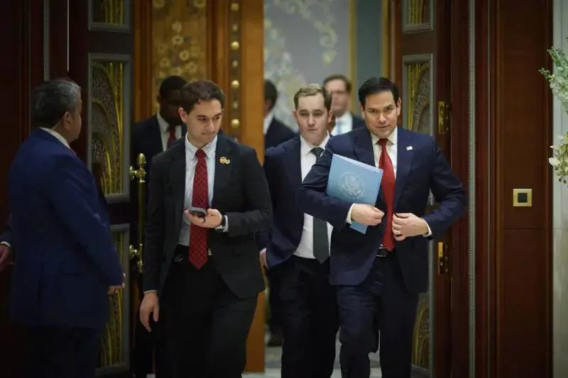 Советник Трампа по нацбезопасности Уолтц рассказал, что США и РФ обсудят в Саудовской Аравии 24 марта 2025 года