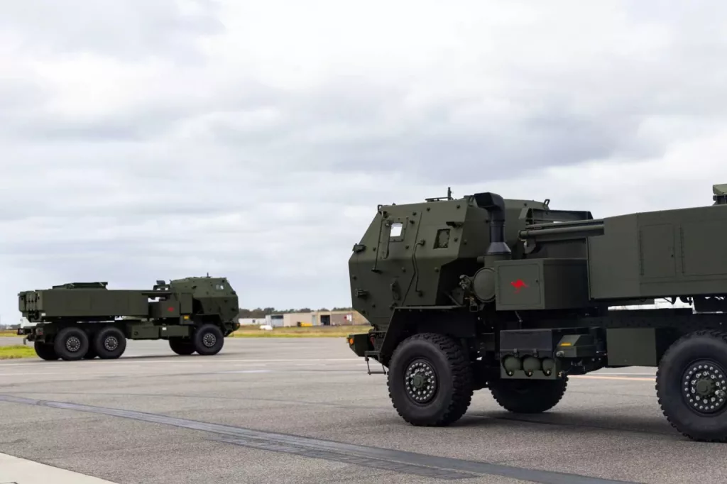 Австралия получила первые 2 РСЗО M142 HIMARS из 42 заказанных