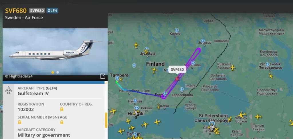 Сразу два НАТОвских самолета в эти минуты работают у границ России. Оба — на северном направлении