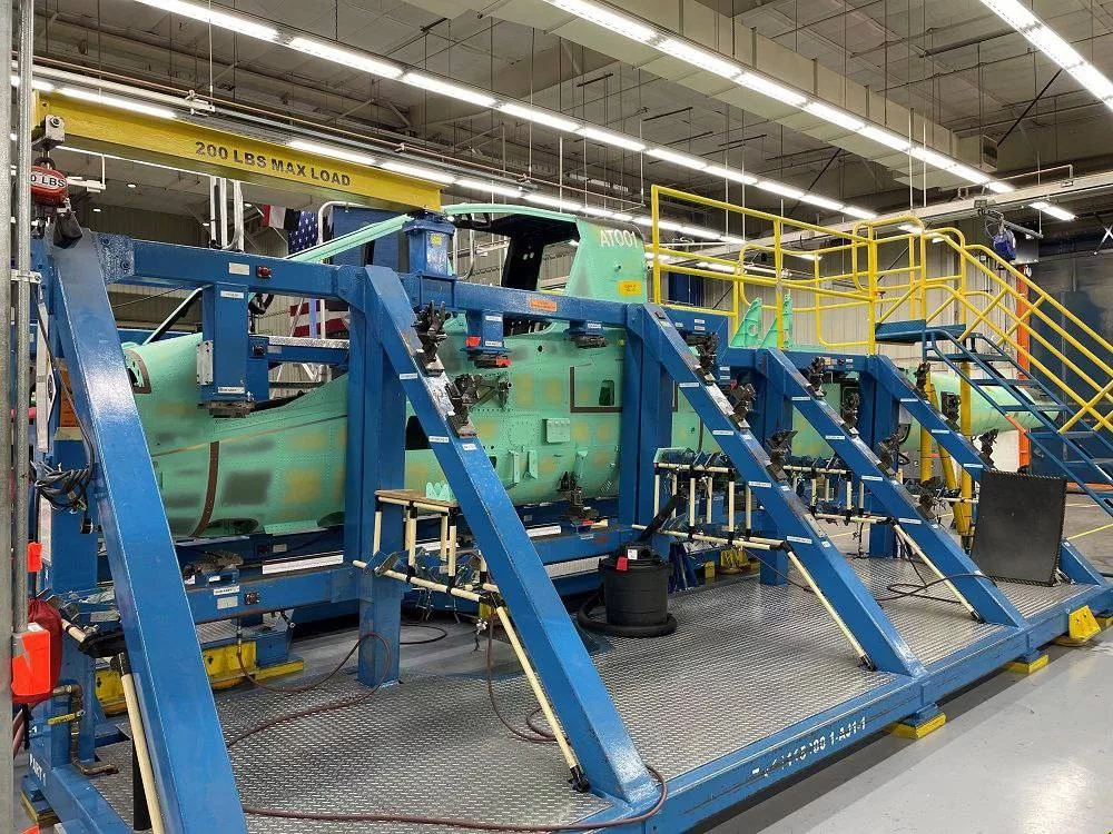 Первый Boeing AH-64E Apache Guardian для Австралии в цеху завода изготовителя