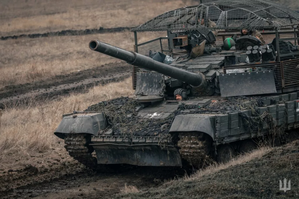 Похожий на "Абрамс" украинский Т-64БВ обр. 2022 года из состава 116-й отдельной мехбригады ВСУ