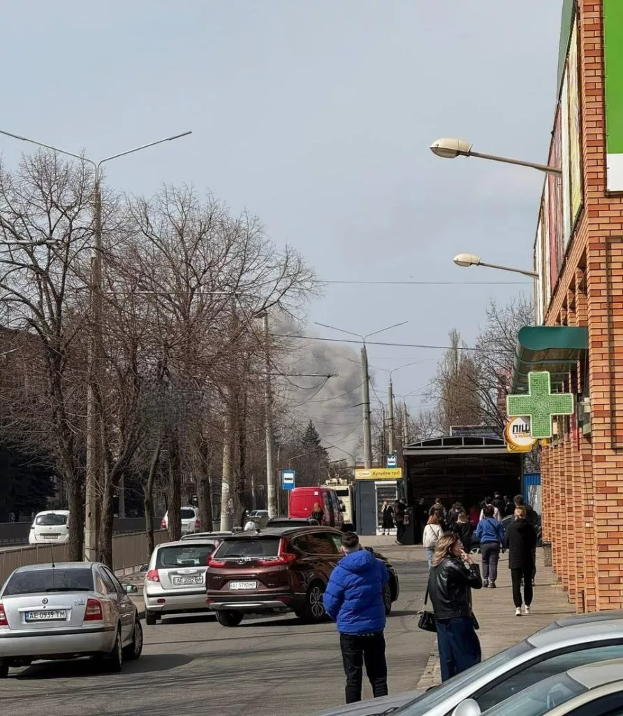 В Кривом Роге очередной мощный прилёт баллистики. Куда именно прилетело пока не сообщается