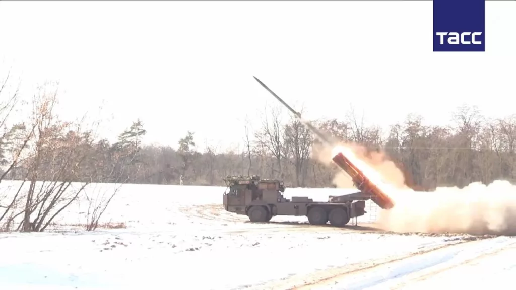 Боевая работа расчёта РСЗО 9К57 «Ураган» на шасси БАЗ-69092, 52-й артиллерийской бригады ВДВ в Курском приграничье