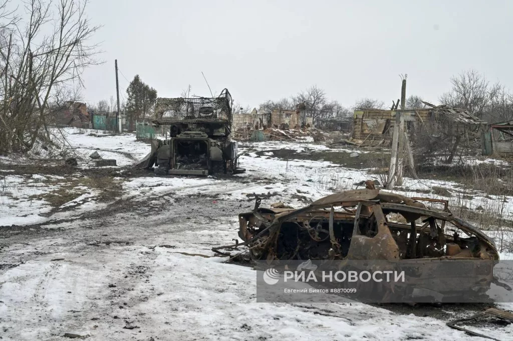 БМП M2A2 Bradley ODS-SA с ДЗ BRAT в селе Погребки Курской области, уничтоженная в начале января