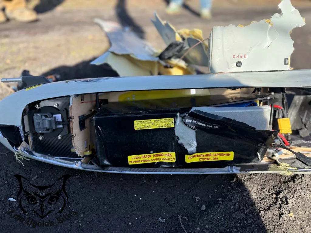 Над Ждановкой наше ПВО сбило модернизированный украинский БПЛА «Shark-M» (производства "Укрспецсистемс"), который в основном ведет поиск целей для РСЗО Хаймарс или ударных дронов типа Рам-2