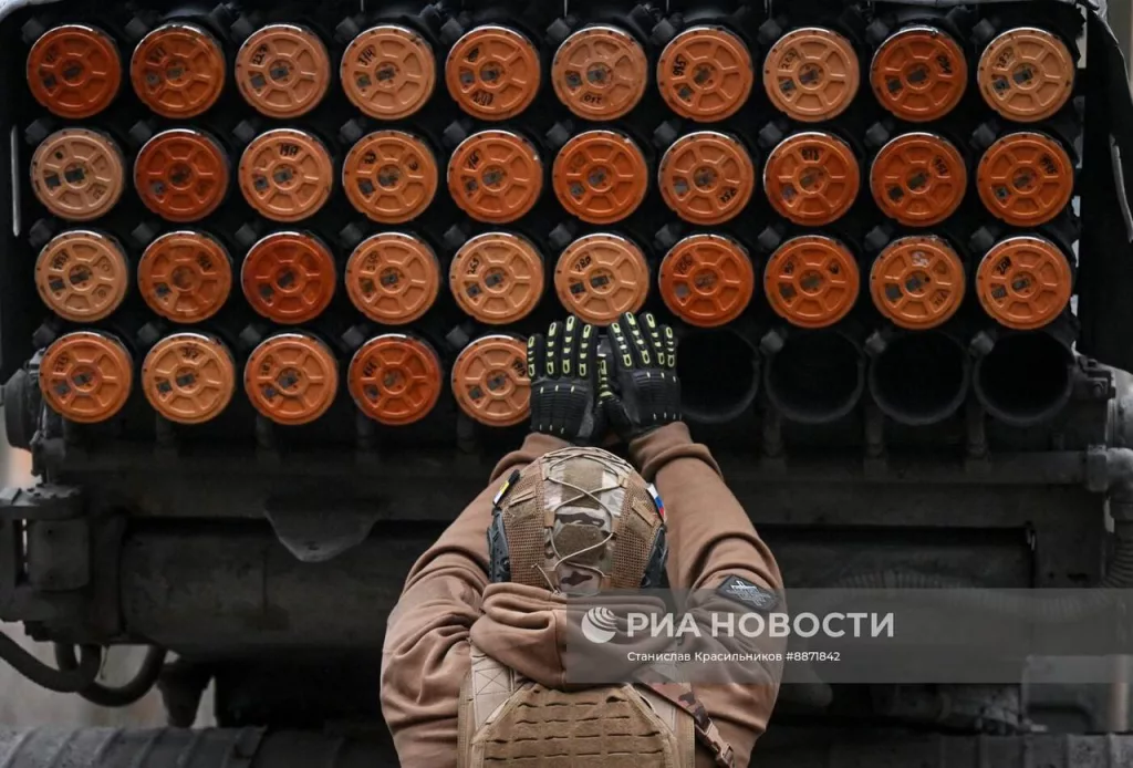 Боевая работа расчёта РСЗО 9К51 «Град» 40-й отдельной бригады морской пехоты Тихоокеанского флота в Курском приграничье. Часть 1