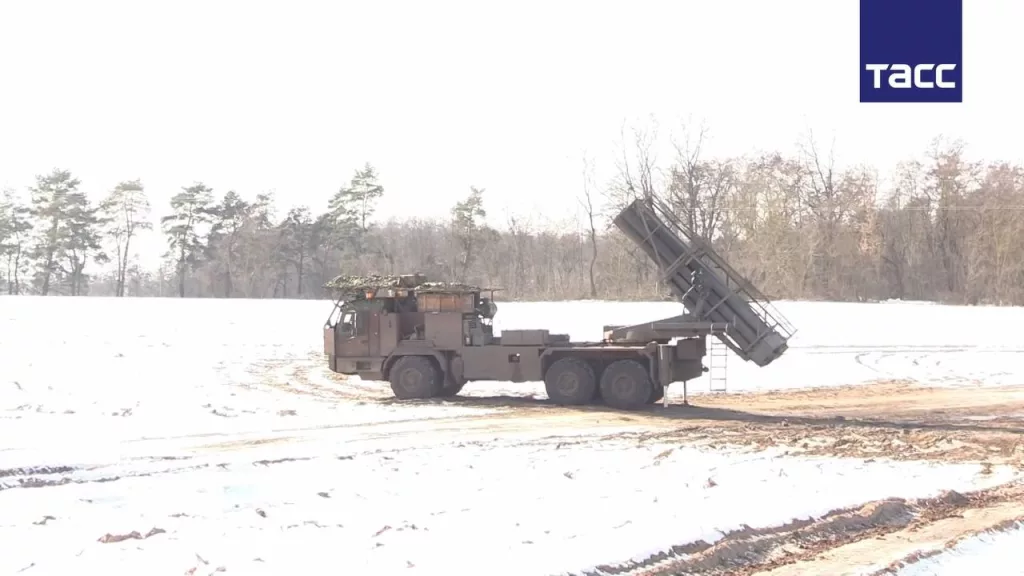 Боевая работа расчёта РСЗО 9К57 «Ураган» на шасси БАЗ-69092, 52-й артиллерийской бригады ВДВ в Курском приграничье