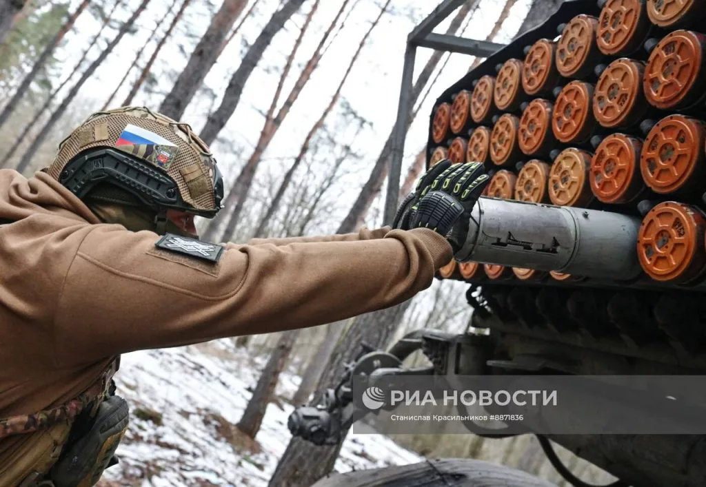 Боевая работа расчёта РСЗО 9К51 «Град» 40-й отдельной бригады морской пехоты Тихоокеанского флота в Курском приграничье. Часть 1