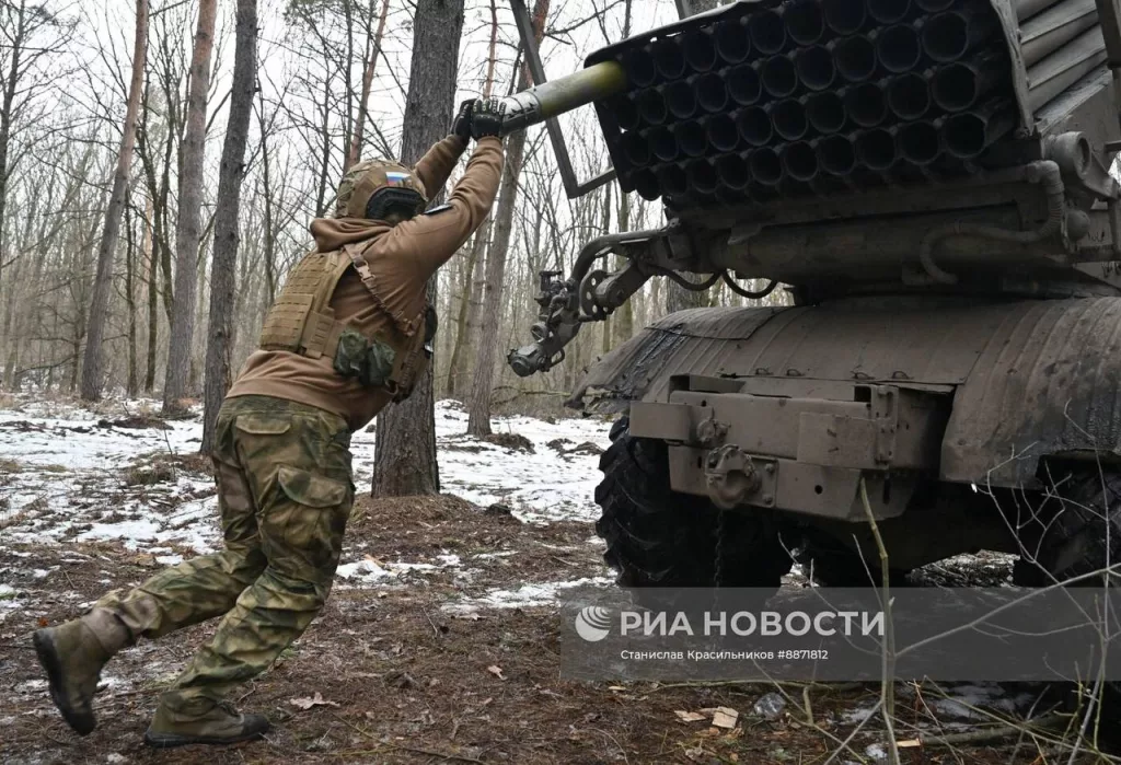 Боевая работа расчёта РСЗО 9К51 «Град» 40-й отдельной бригады морской пехоты Тихоокеанского флота в Курском приграничье. Часть 1