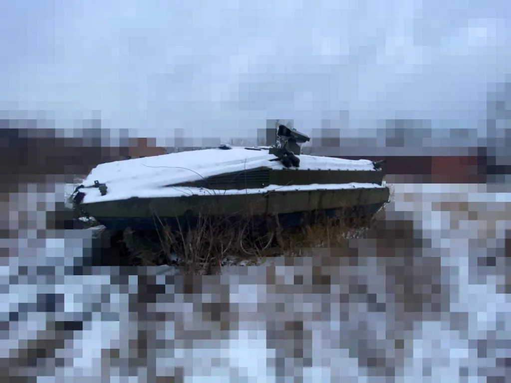 Опытная украинская тяжелая БМП-55, сфотографированная где-то на территории Украины