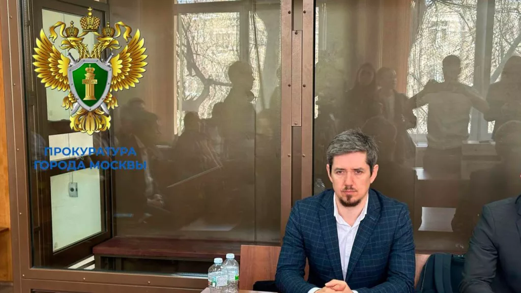 Суд вынес приговор по делу о гибели четырех человек в кипятке во время прорыва теплосети в ТЦ "Времена года" в 2023 году