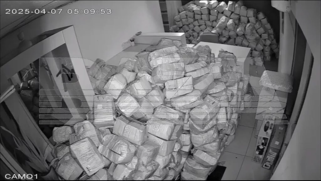 Внезапно: в барнаульский ПВЗ завезли 4 тонны картошки