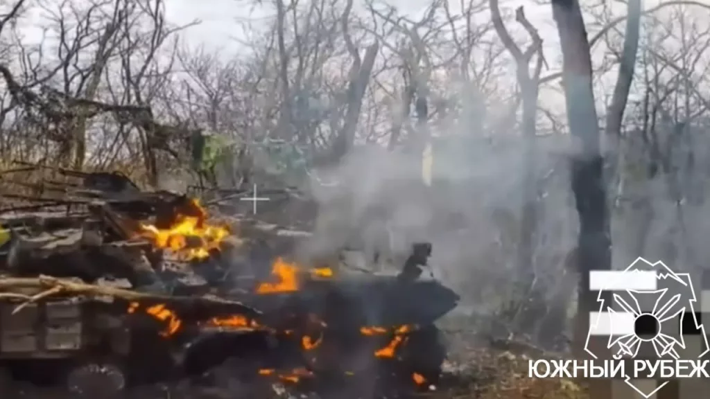 Уничтожение бронеавтомобиля Kirpi и танка Т-64БВ ВСУ на Донбассе ударами FPV-дронов на оптоволокне