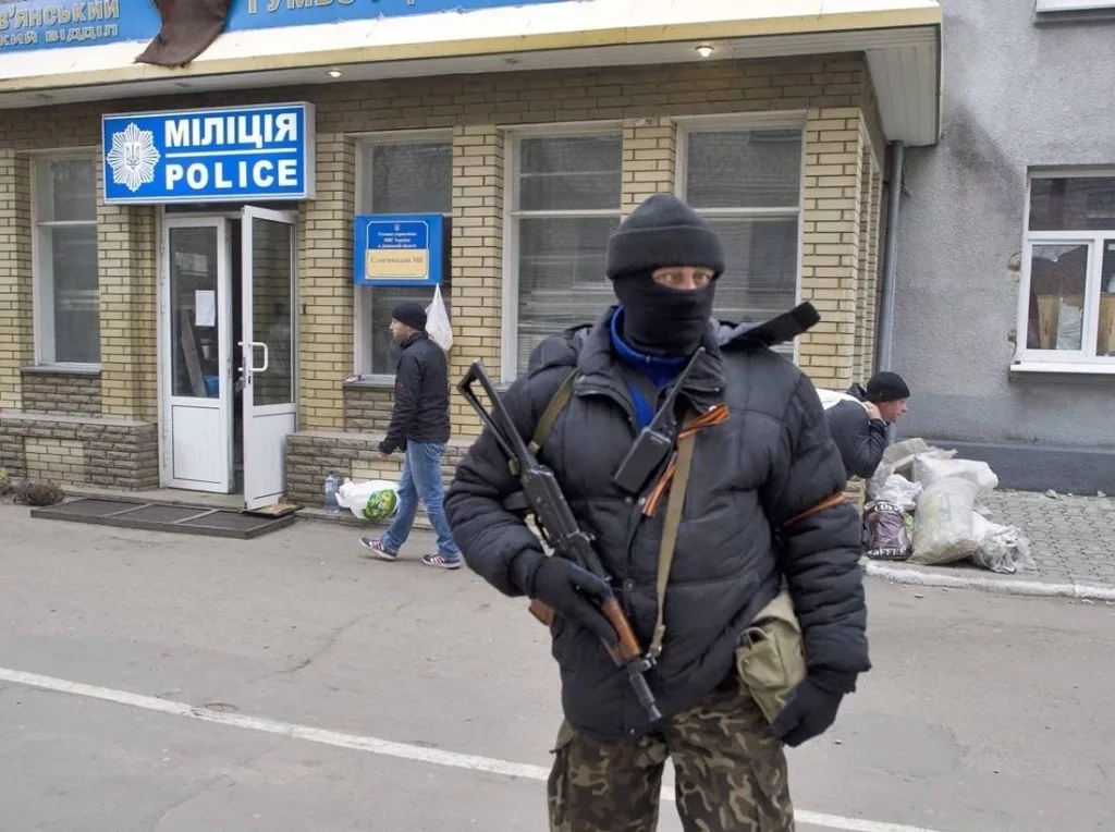 Ровно 11 лет назад, 12 апреля 2014 года, отряд ополчения под командованием малоизвестного на тот момент бывшего полковника ФСБ и военно-исторического реконструктора Игоря Стрелкова вошел в Славянск, заняв городское отделение милиции