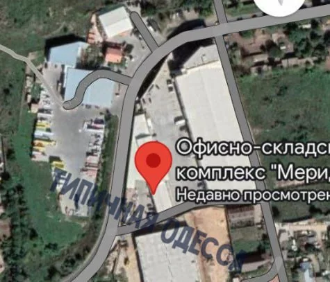 Сильный пожар разгорелся в промзоне Одессы после атаки «Гераней»