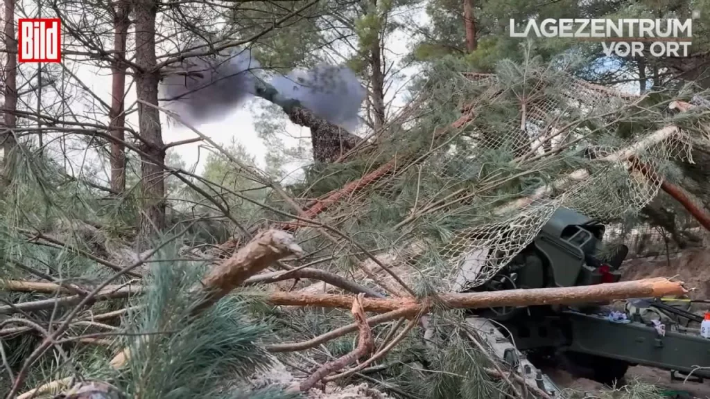 Опубликованы новые кадры с украинской буксируемой 155-мм гаубицей «Богдана-Б» на одном из полигонов