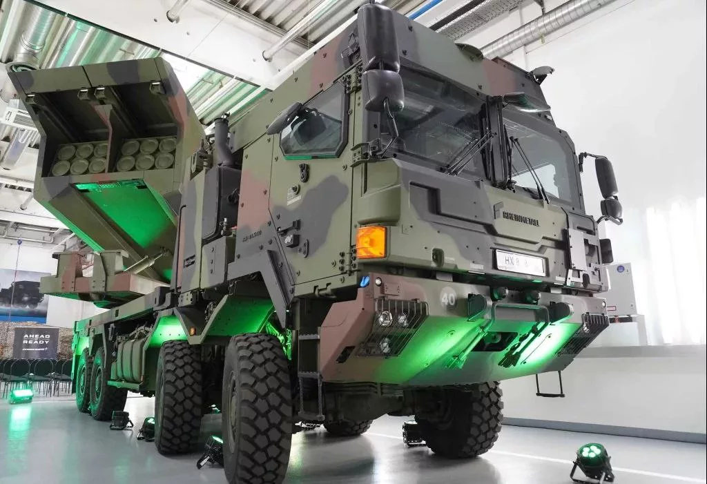 США и Германия продолжают представлять свою ракетную систему GMARS