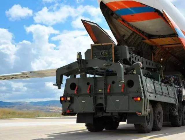 Появились подробности истории с переброской турецких войск на базу Т-4