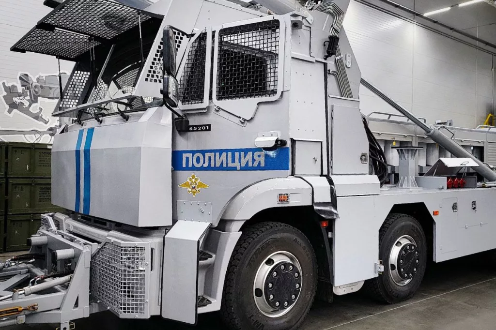 «Калашников» отгружает вторую партию специальных автомобилей «Стена»