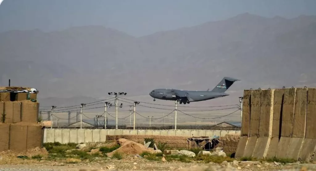 Пошли разговоры, что Талибан якобы снова передал США контроль над авиабазой Баграм