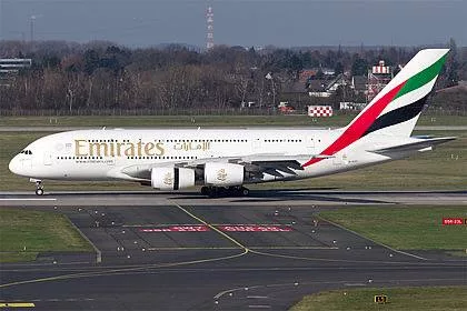 Авиакомпания Emirates вновь возобновила эксплуатацию самолета A6-EDF, старейшего самолета Airbus A380. 19-летний самолет был возвращен в эксплуатацию после пяти лет простоя