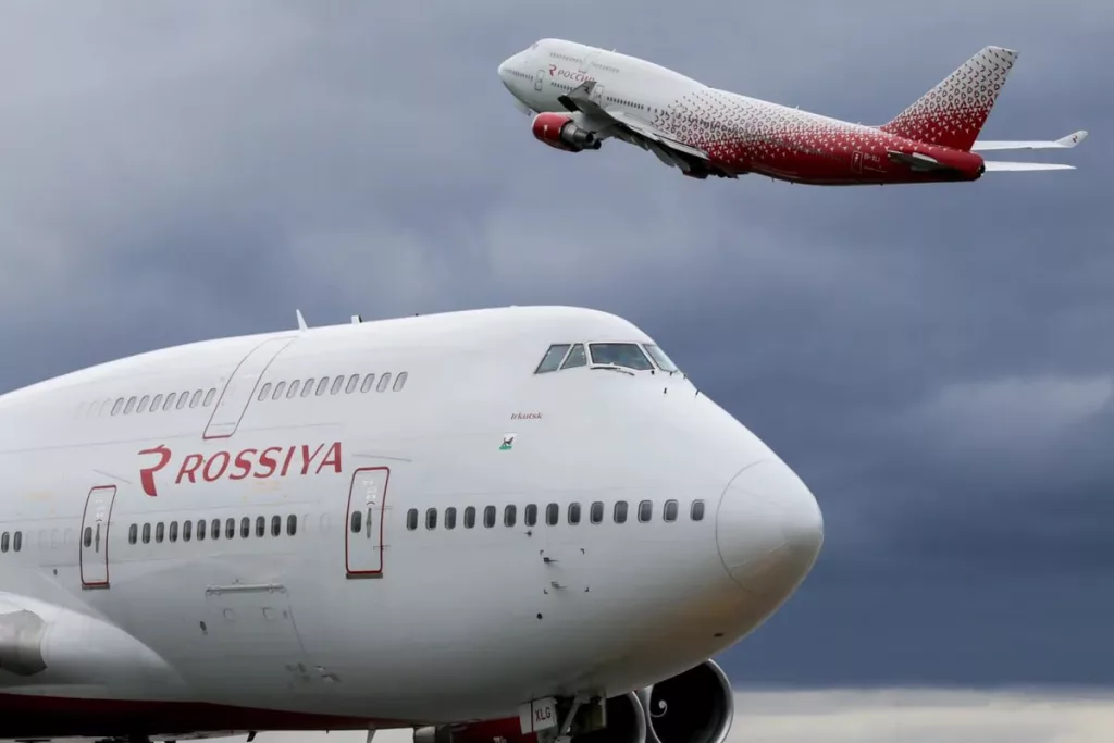 Россия просит у США продать ей самолёты Boeing в счёт заморожённых активов после достижения соглашений по прекращению огня в Украине, сообщает Bloomberg со ссылкой на источники
